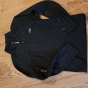 The North Face Black Long-Sleeve 1/4 zip Fleece